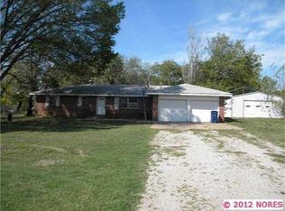 303 S Chestnut St, Copan, OK 74022