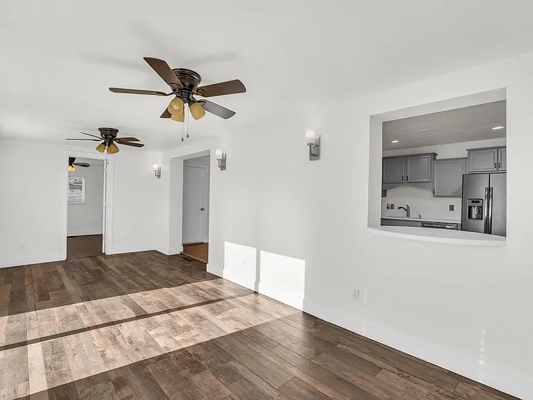 1473 N 200 W — Photo 21
