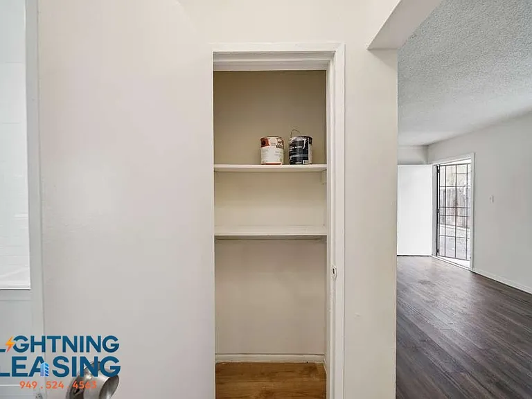 8633 Denver Ave #2 — Photo 7