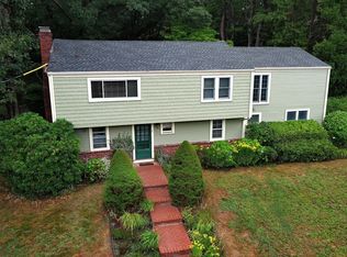 2 Woodland Dr, North Reading, MA 01864
