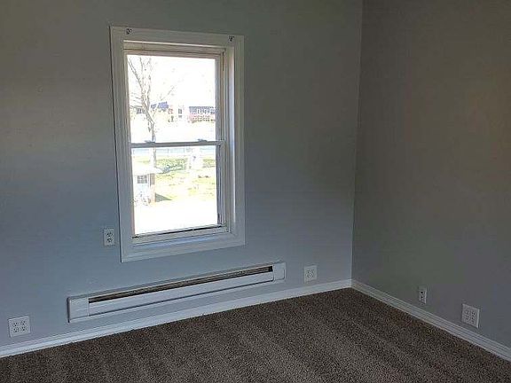 2nd image of 318 Lincolnway Way E #5