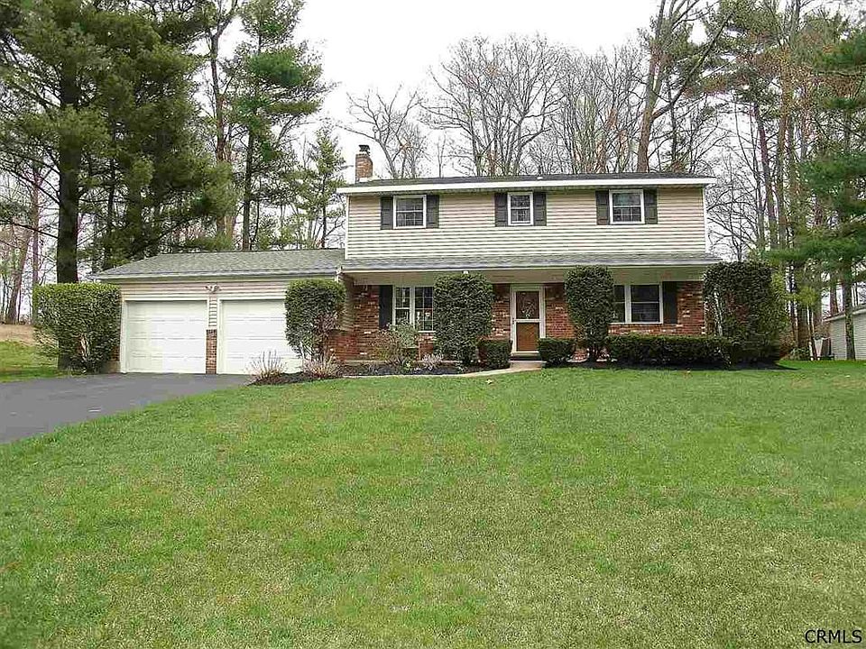 1st image of 13 Longview Dr