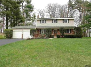 13 Longview Dr, Clifton Park, NY 12065