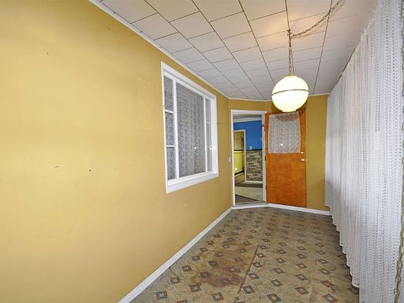 4th image of 446 S Grant St