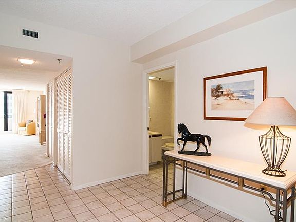 3rd image of 1485 Gulf Of Mexico Dr Unit 306