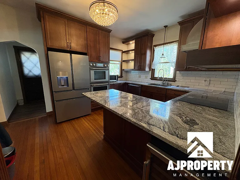 119 N Summit Ave — Photo 12