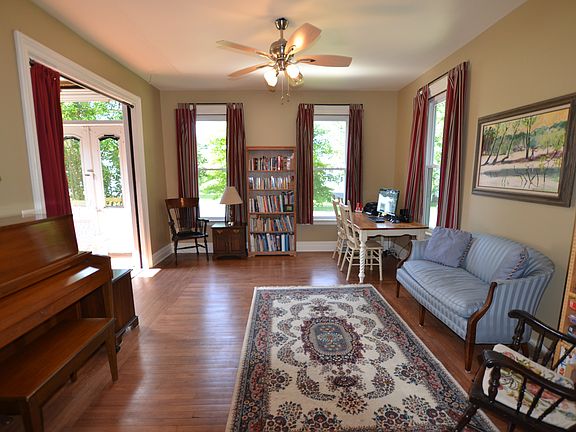 5th image of 429 White St #Ns