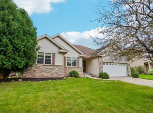 7425 Secret Bluff Dr, Madison, WI 53719