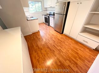 1460 Heatherington Rd #G, Ottawa, ON K1V6S1