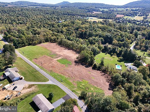5th image of 3 E Mount Airy Rd