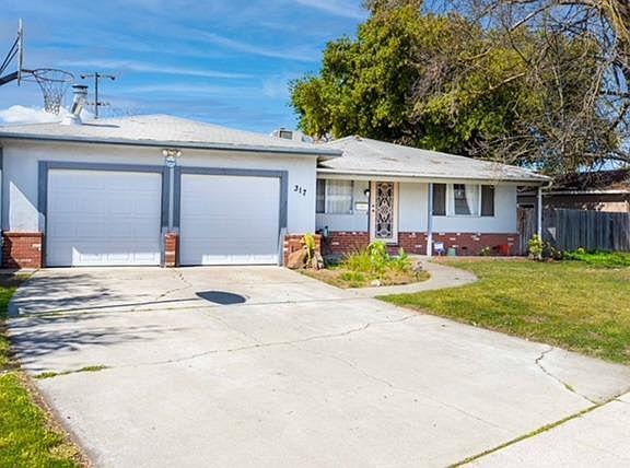 3rd image of 317 Lovell Way