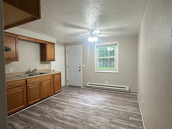 4th image of 1852 E 42nd St #1852