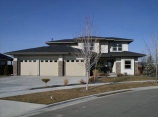 1454 Commander, Meridian, ID 83646