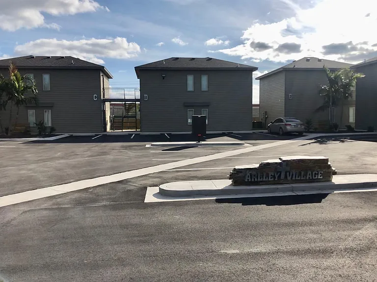 705 Murphy Ave #11 — Photo 18