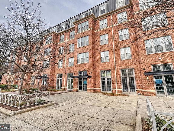 3rd image of 1391 Pennsylvania Ave SE Unit 331