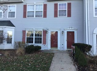 84 Windsong Cir #6, East Brunswick, NJ 08816