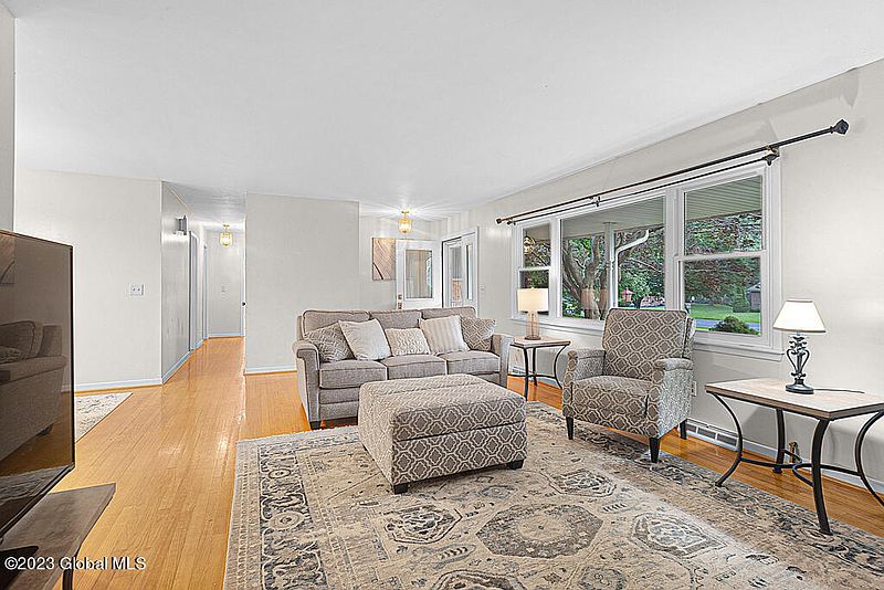 5th image of 383 Albany Shaker Road