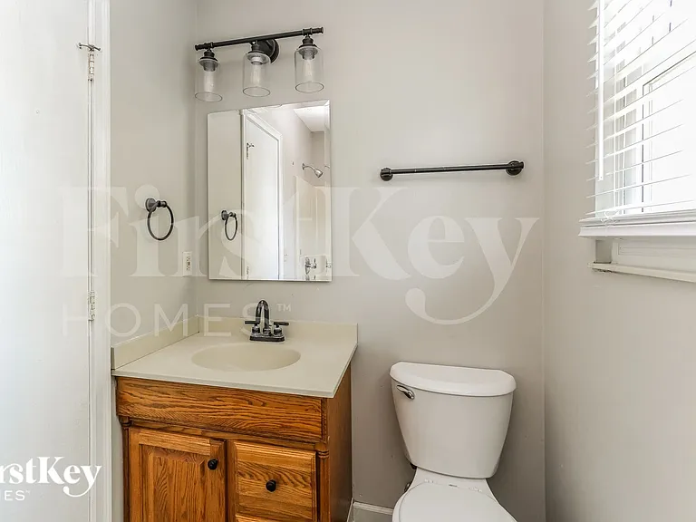 5705 Andrea Ln — Photo 10