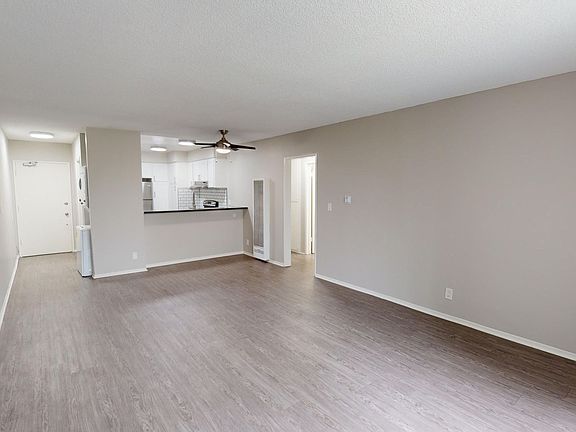 3rd image of 950 S Saint Andrews Pl APT 302