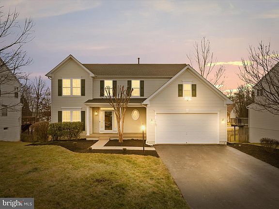 2nd image of 10487 Manns Harbor Ct