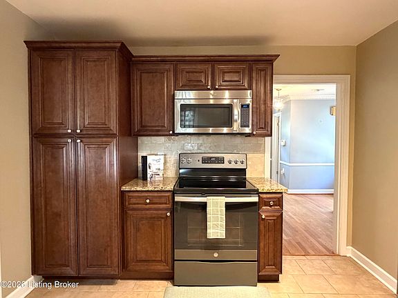 5th image of 4009 Saint Germaine Ct