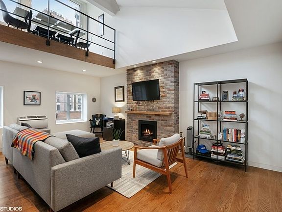 3rd image of 234 E 18th St APT 6