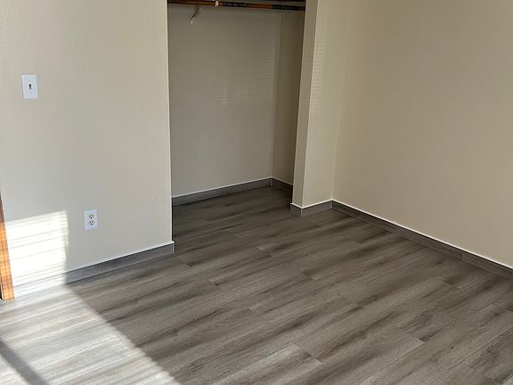 2nd image of 437 Stratford Way #3