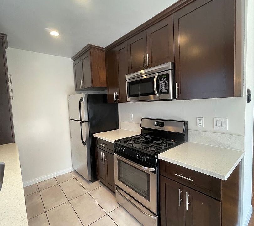 1st image of 3760 Delmas Ter APT 2
