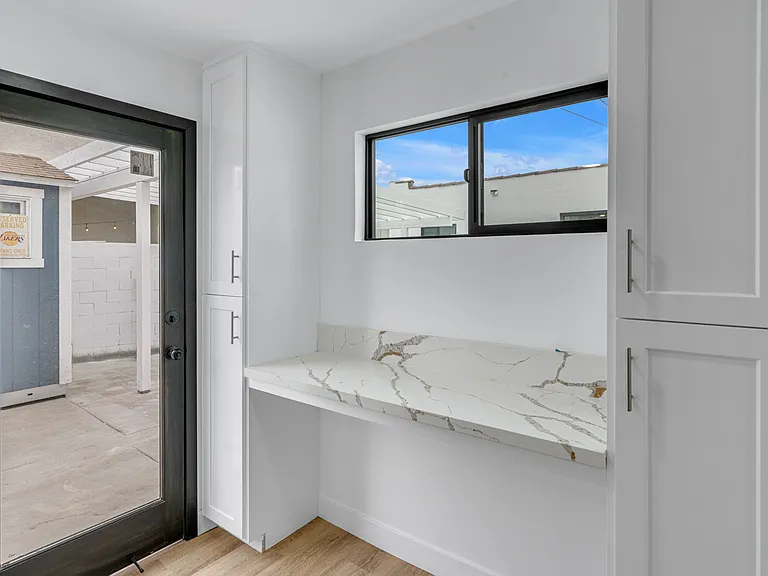 3157 Vera Ave #1/2 — Photo 6