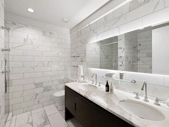 5th image of 225 5th Ave APT 2B