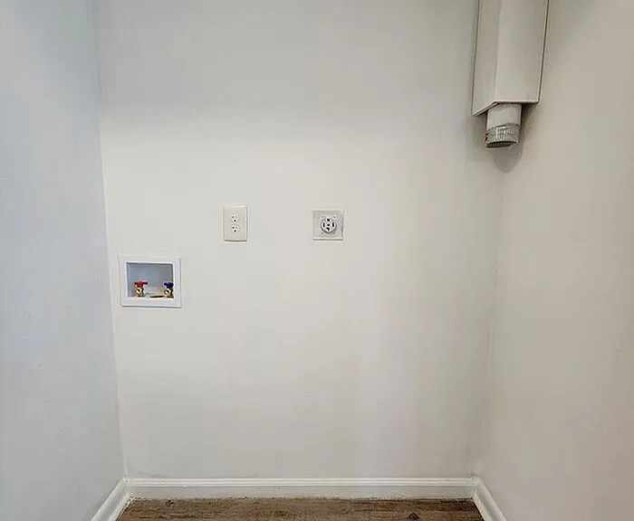 1531 E Liberty St — Photo 9
