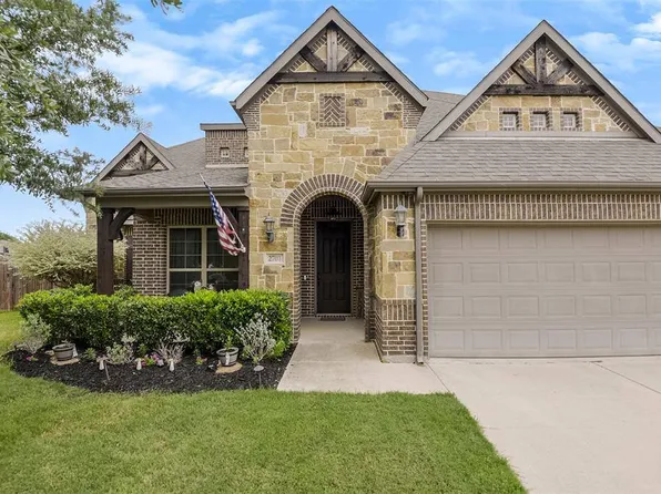 2701 Elmwood Dr, Burleson, TX 76028