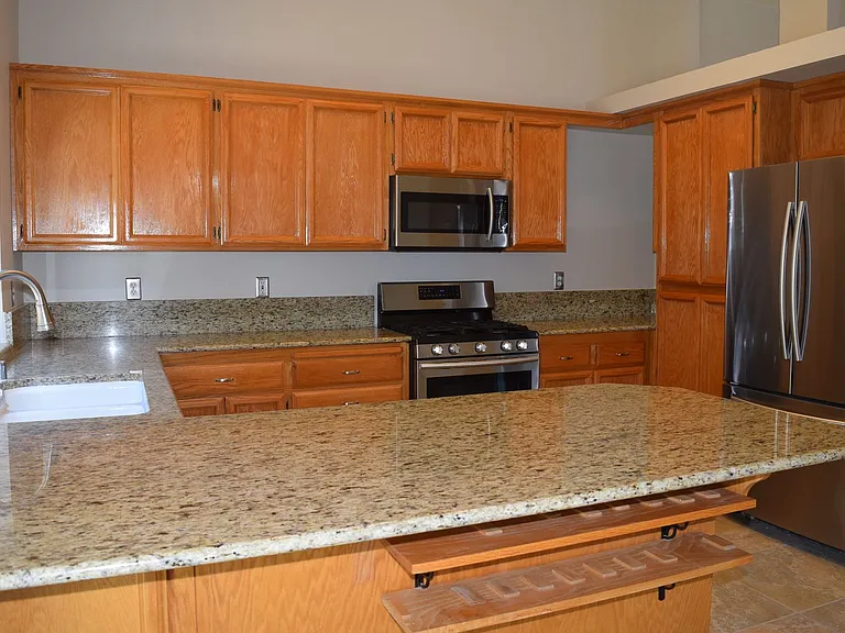 1608 Poppy Cir — Photo 14