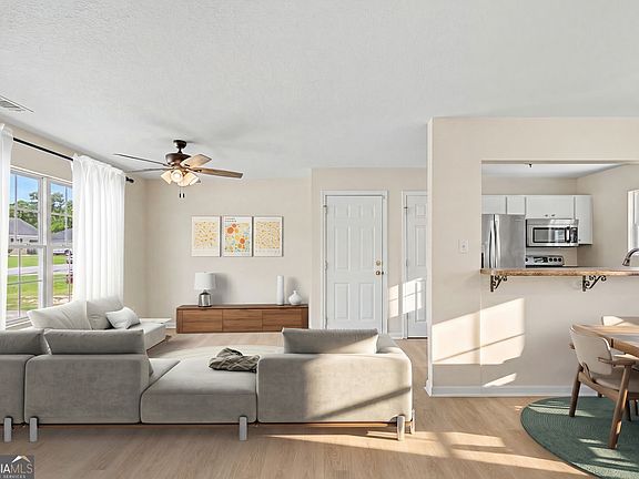 5th image of 9012 Whispering Pines Blvd