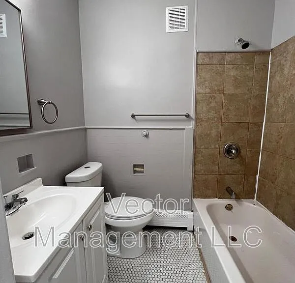 1166 Dixwell Ave #6 — Photo 9