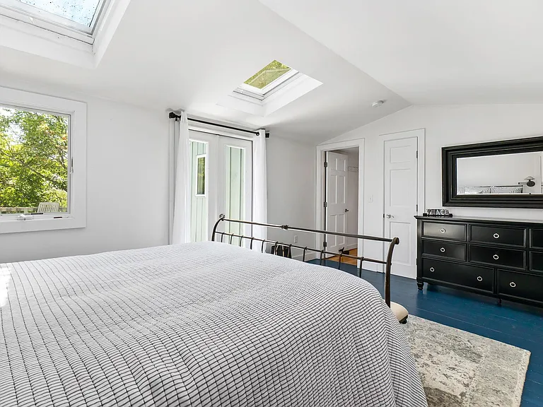 12 Girard Way — Photo 30