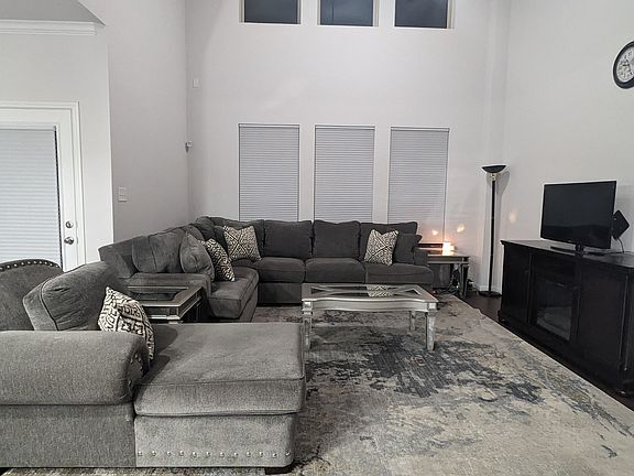 3rd image of 7522 COVE WAY