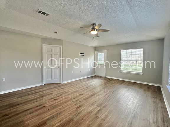 4th image of 5593 Shadow Shore Pl
