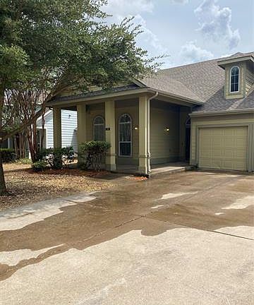 2nd image of 2313 Parkview Dr
