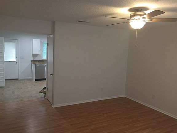 5th image of 624 Bowers Ct