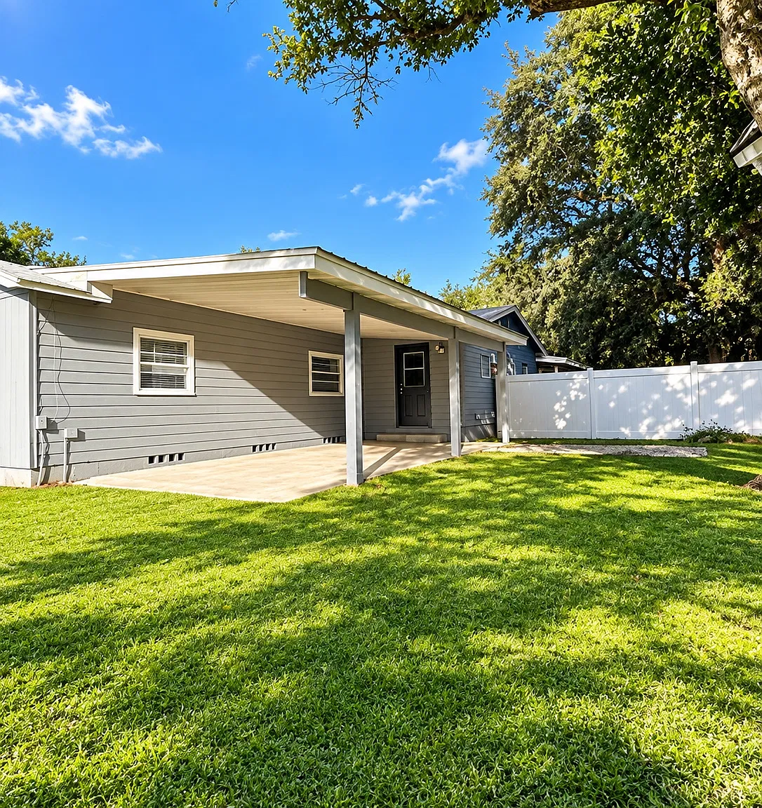 1618 Magnolia Ave — Photo 3