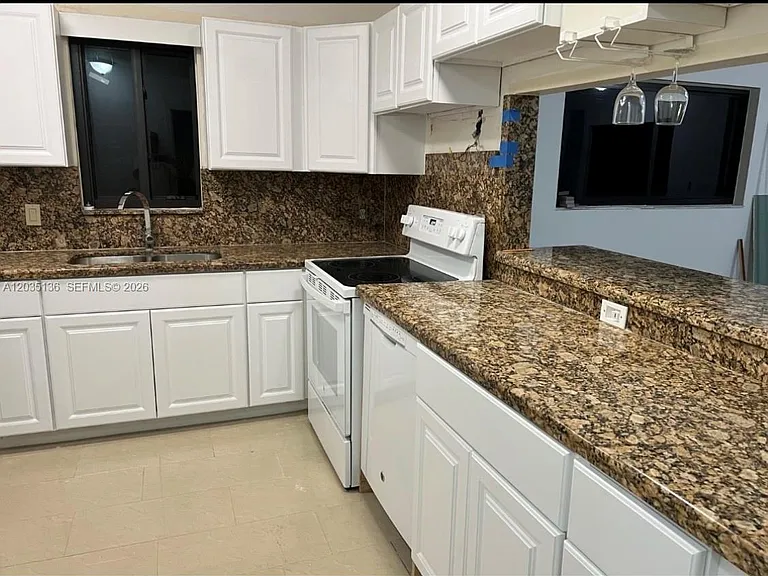 325 Menores Ave — Photo 15