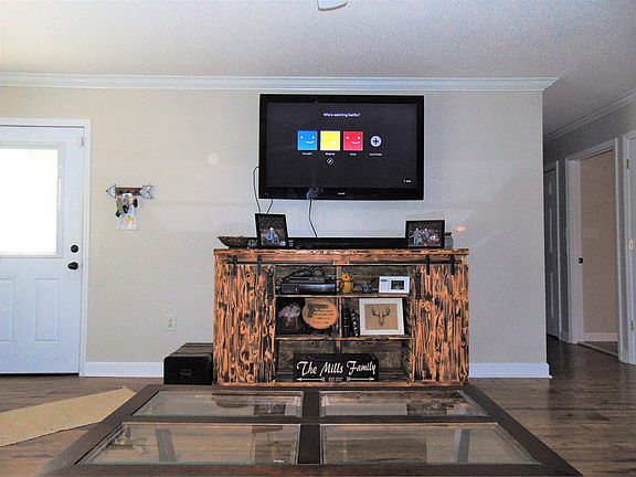5th image of 1410 E Chaloner Dr
