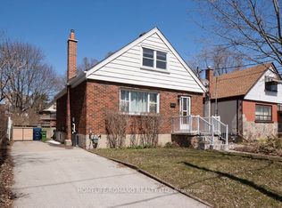 40 Lippincott St W, Toronto, ON M9N 1B4