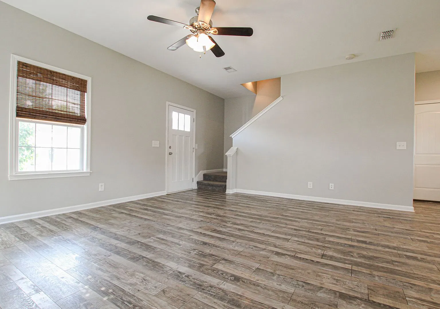 Pet Friendly Three Bedroom! — Photo 3