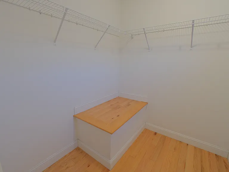 37 Wren Ter #6 — Photo 17