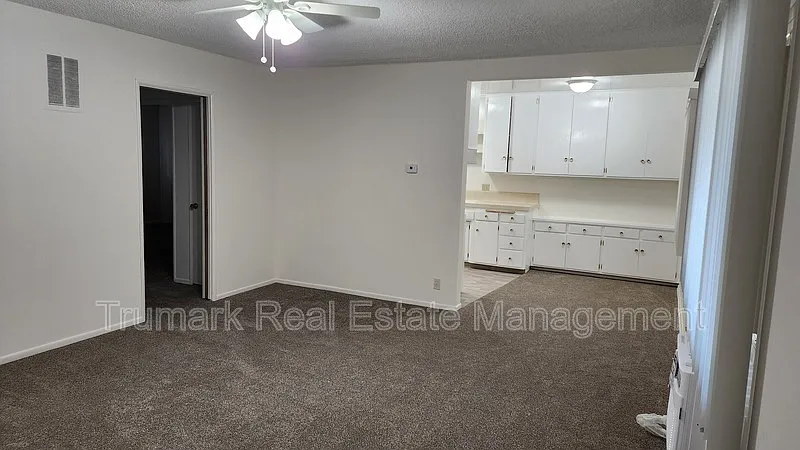 2 bed, 1.0 bath, 800 sqft, $2,250 — Photo 3