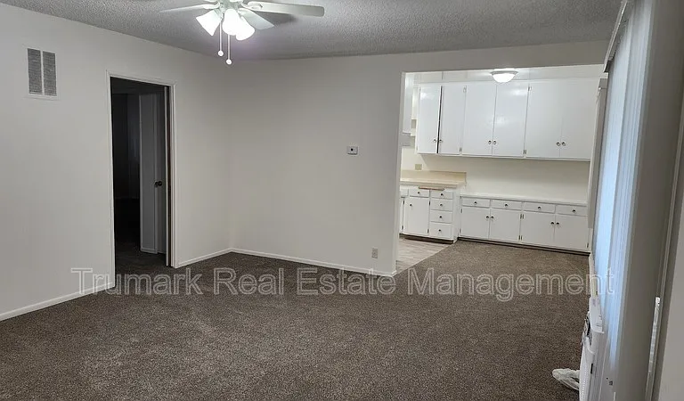 323 N Howard St #6 — Photo 3