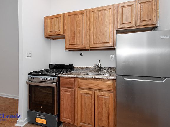 4th image of 216 E 83rd St APT 1A