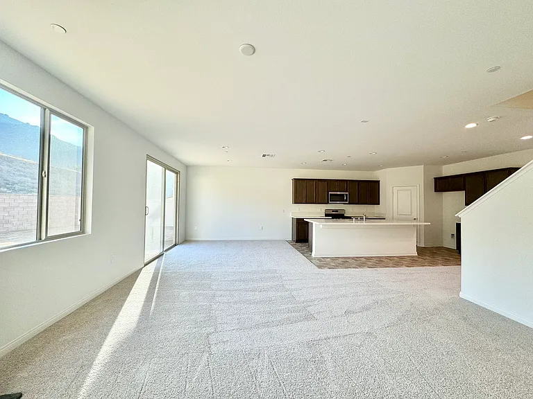 8477 Anthony St — Photo 33
